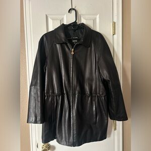 Classic LNR Black Leather Zip-Front Women's Coat. L. EUC